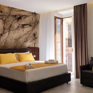 https://palazzo-ferrucci-luxury-suites.in-sardinia.net